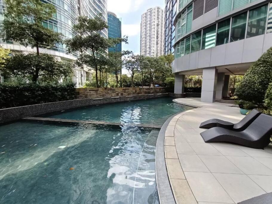Spacious Bgc 2 Bedroom With A View مانيلا المظهر الخارجي الصورة